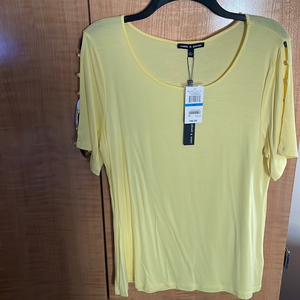 Never worn, Cable and Gauge split sleeve shirt